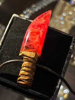 گردنبند پلاک کهکشانی چاقو رزین و چوب گردو | LUXURY HANDMADE EDITION